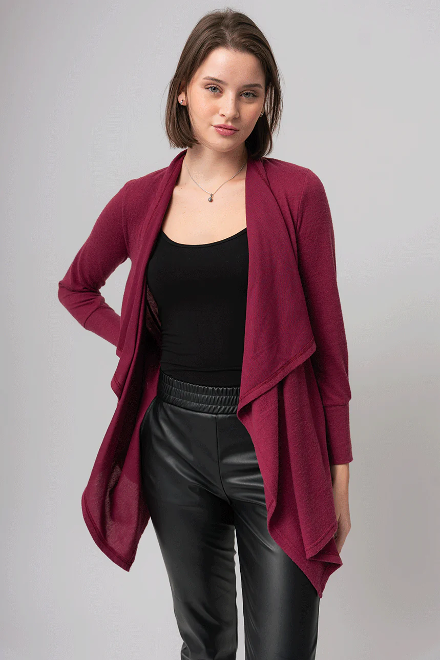 Le cardigan ouvert col drapé
