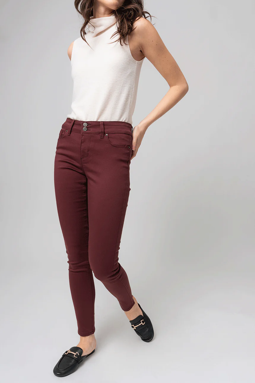 Le jeans étroit sculptant de couleur 2 boutons - Image 10