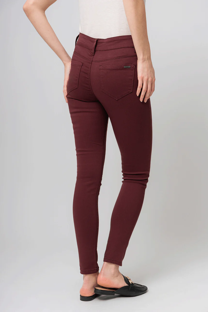 Le jeans étroit sculptant de couleur 2 boutons - Image 9
