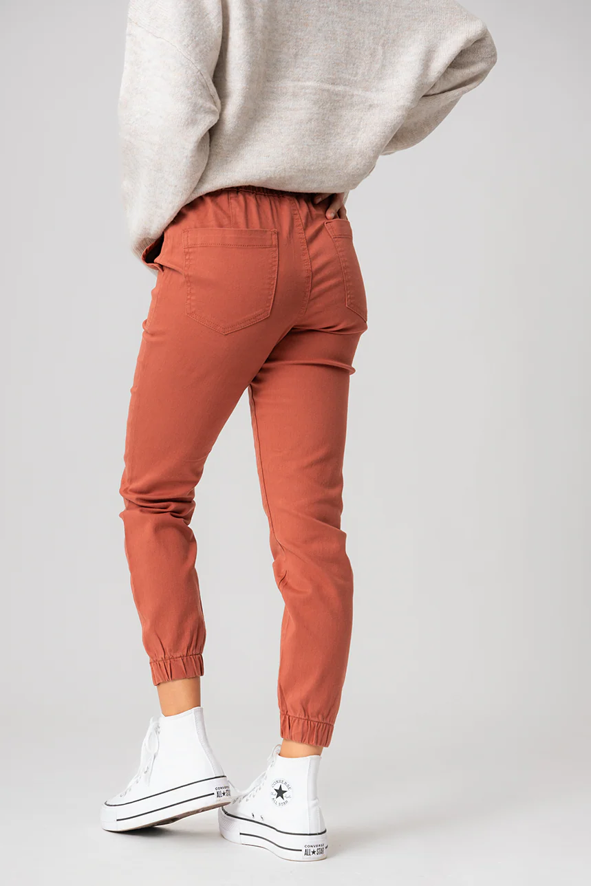 Le jeans jogger - Image 4
