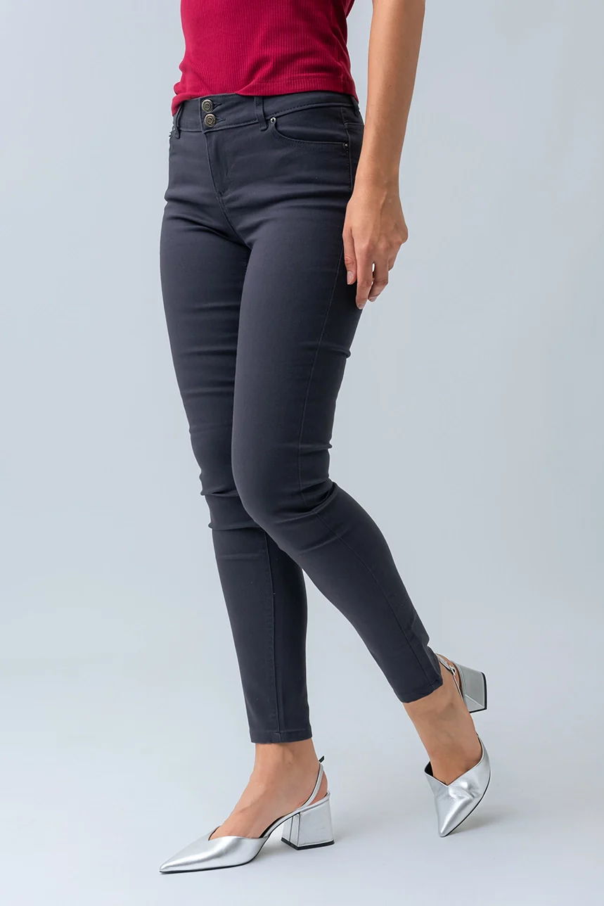 Le jeans étroit coloré sculptant - Image 18