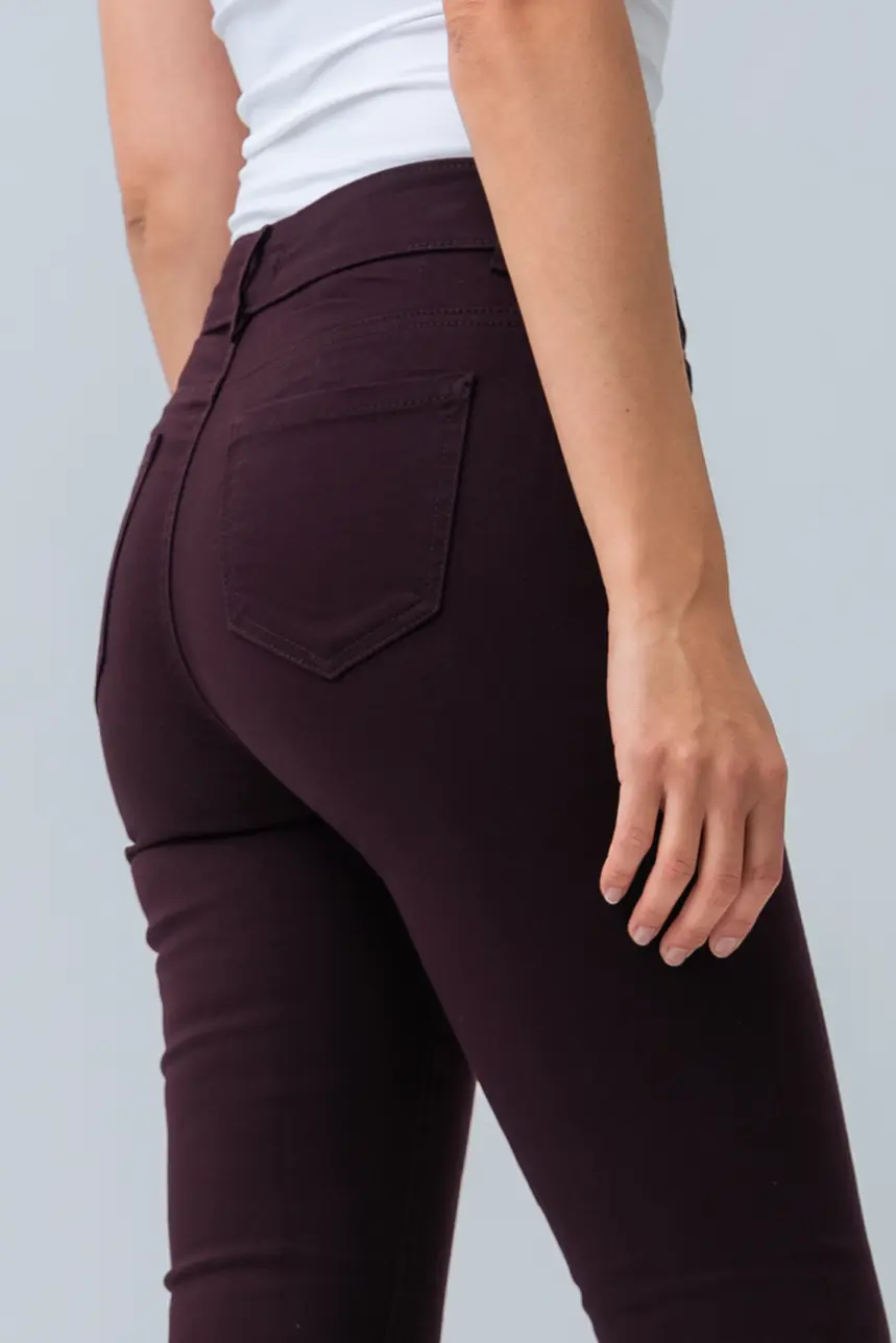 Le jeans étroit coloré sculptant - Image 25