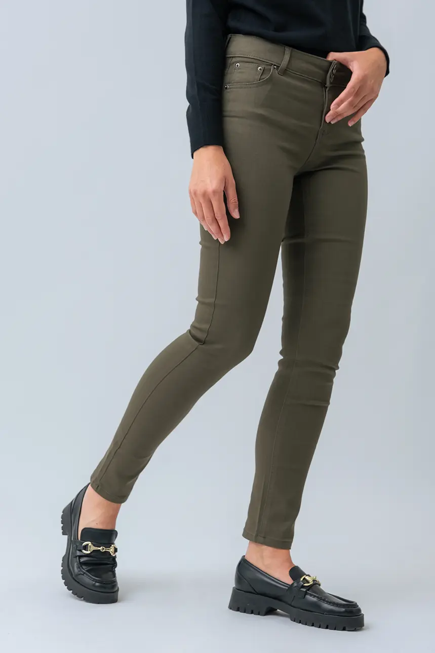Le jeans étroit coloré sculptant - Image 3