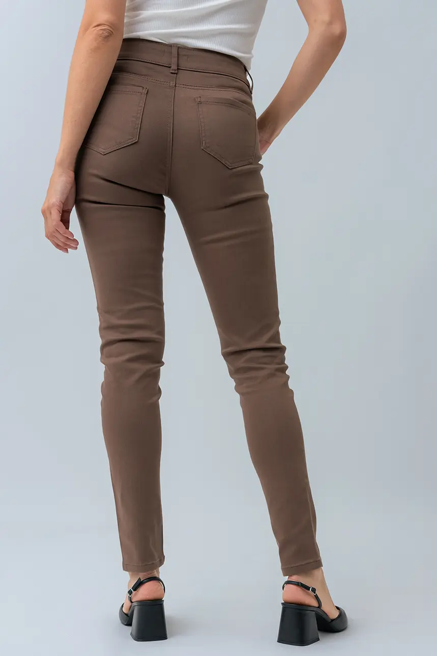 Le jeans étroit coloré sculptant - Image 9