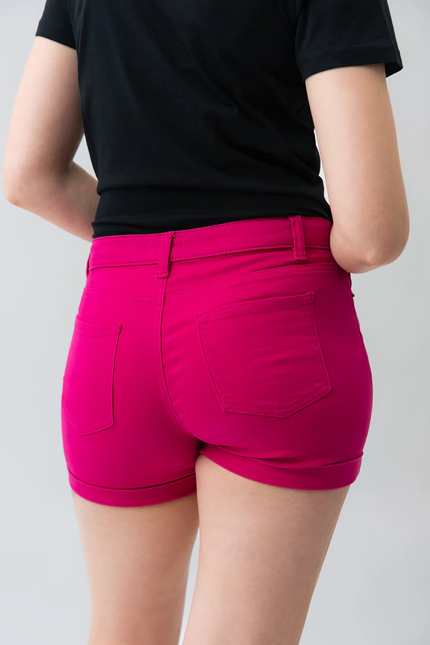 Le short sculptant en denim coloré - Image 11