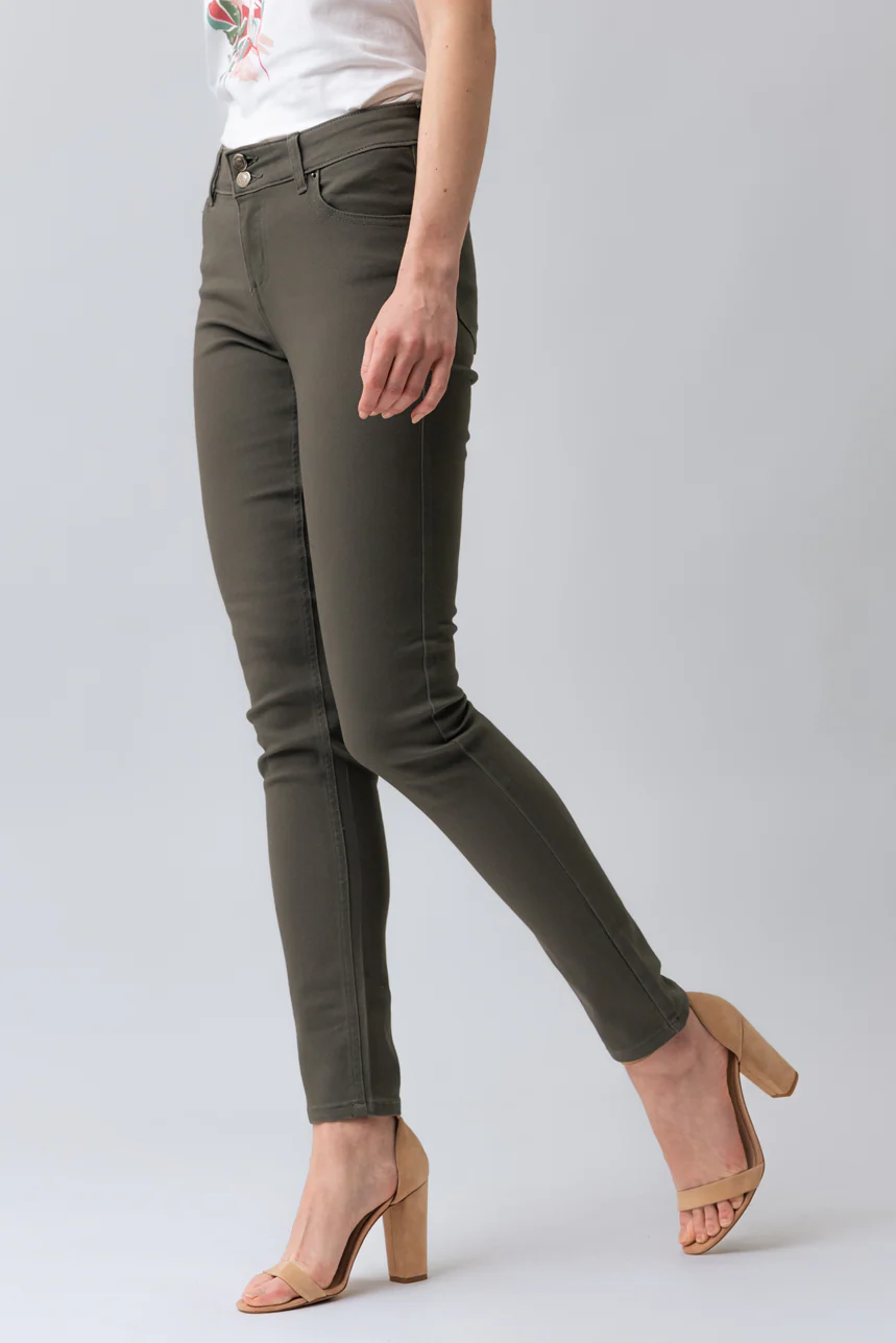 Le jeans étroit coloré sculptant - Image 17