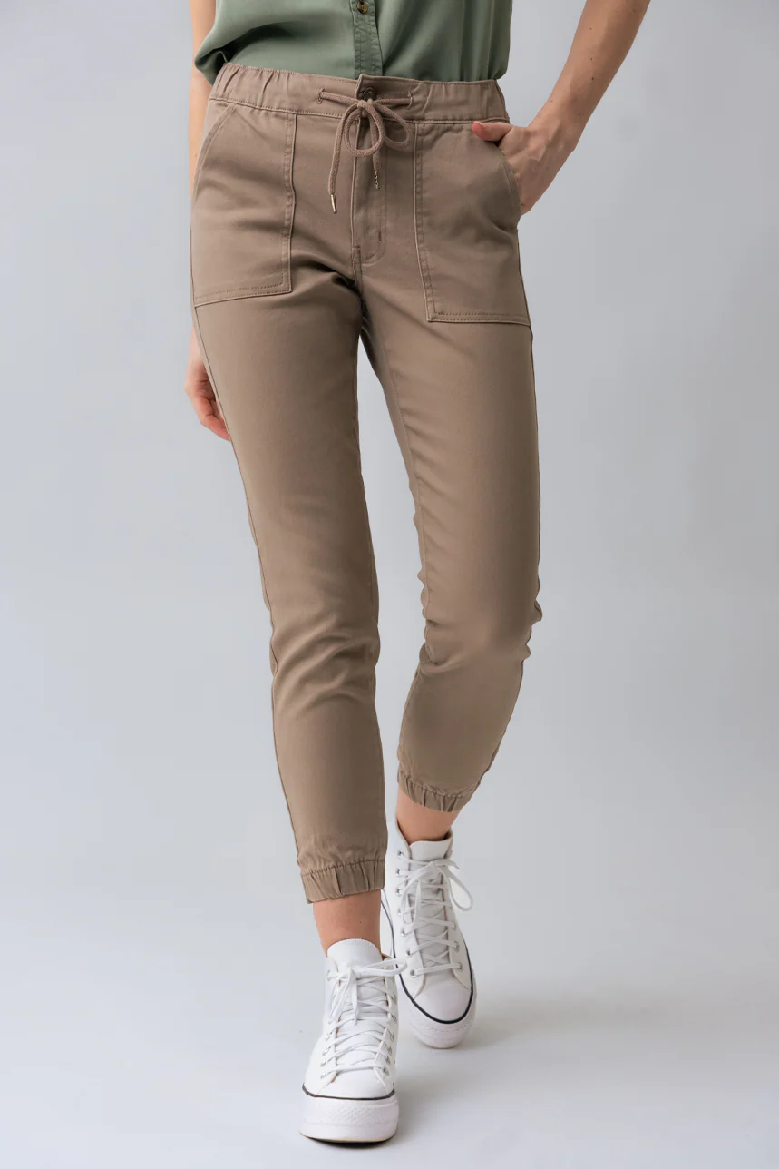 Le jeans jogger de couleur - Image 7