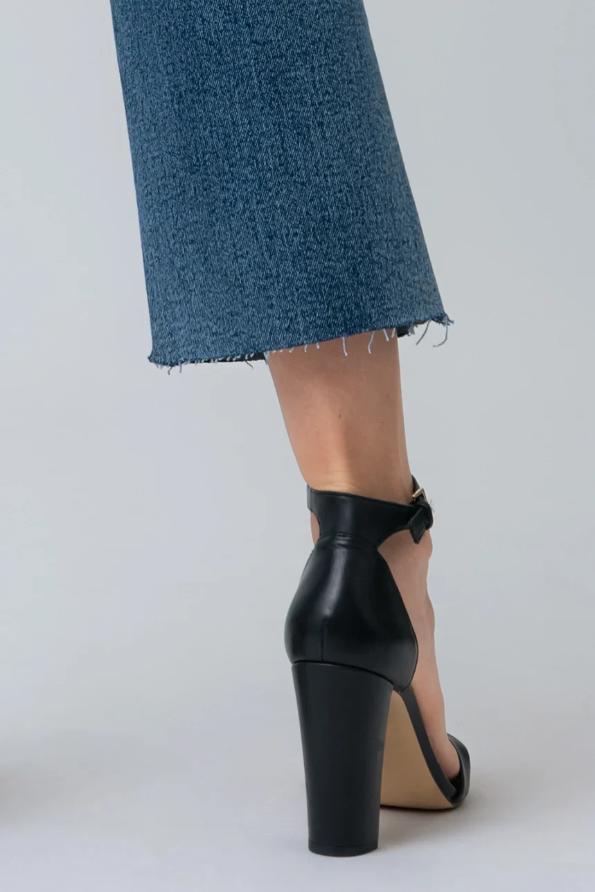 Le jeans écourté semi-évasé - Image 4