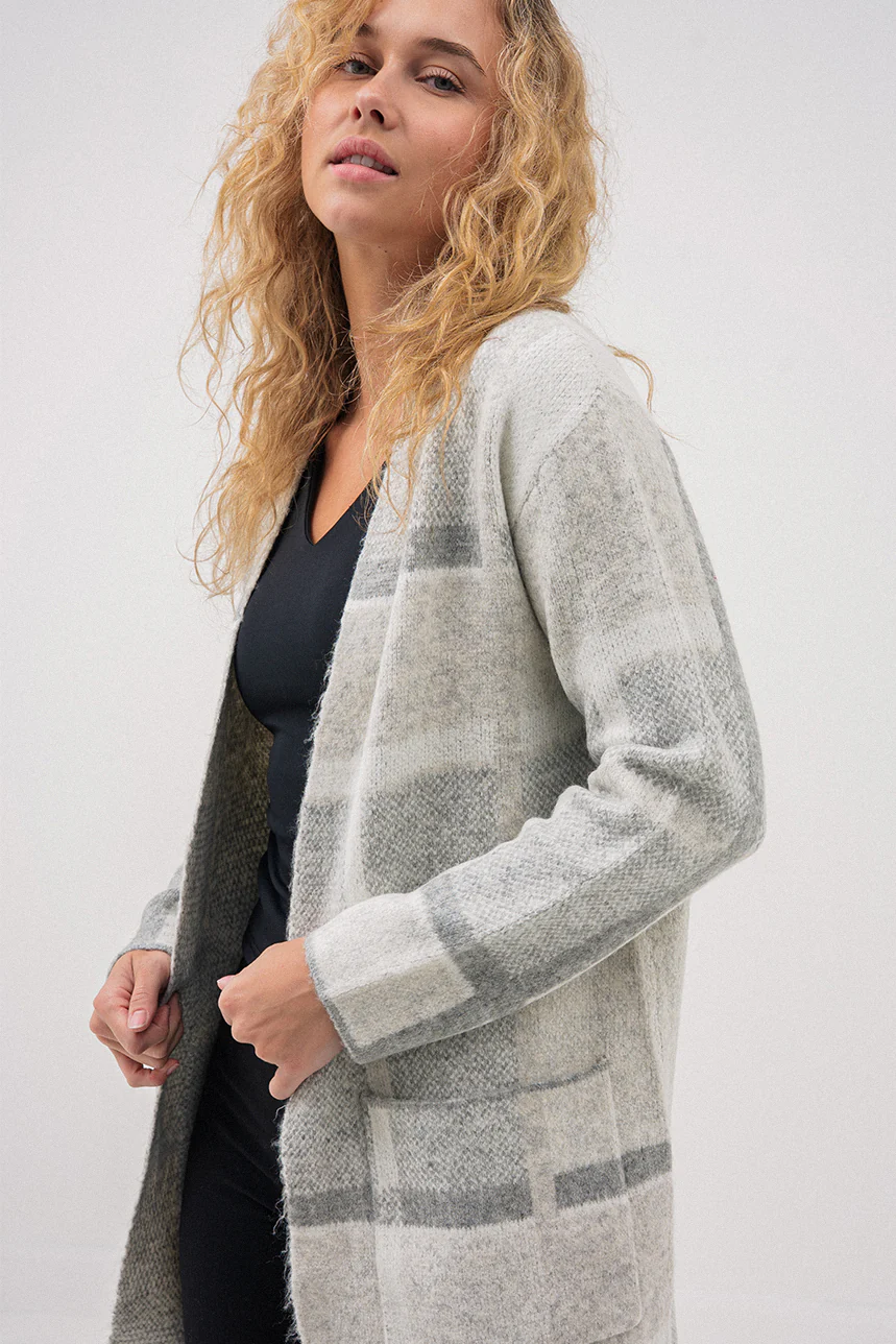 Le cardigan long à carreaux - Image 3