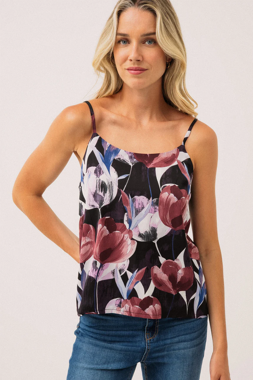 La camisole fleurie à fines bretelles