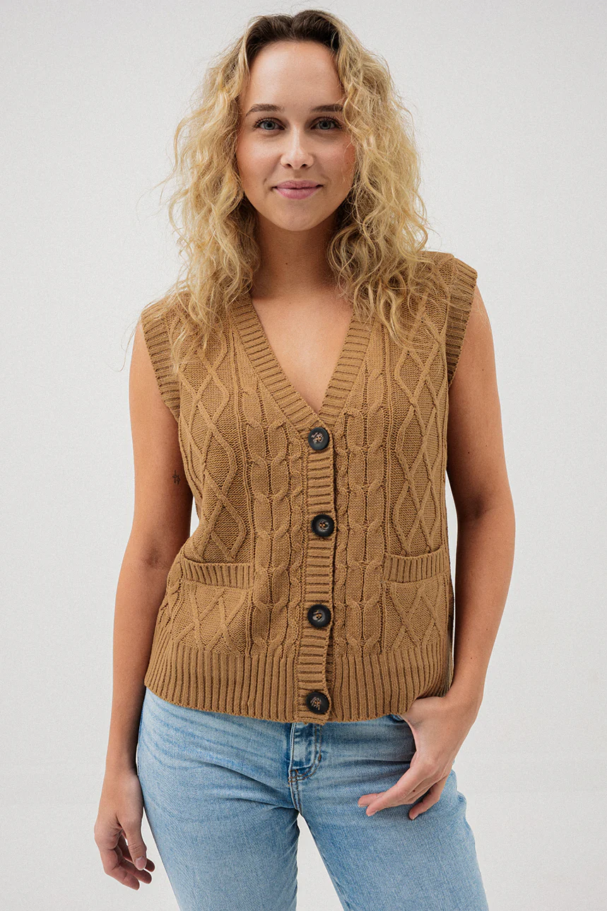 La veste sans manches en tricot