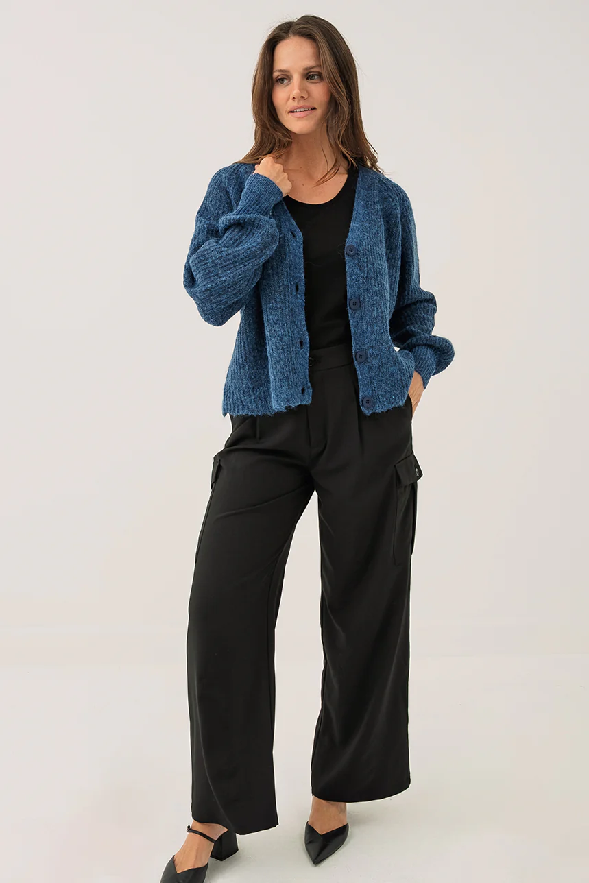 Le pantalon noir propre avec poches cargo - Image 3