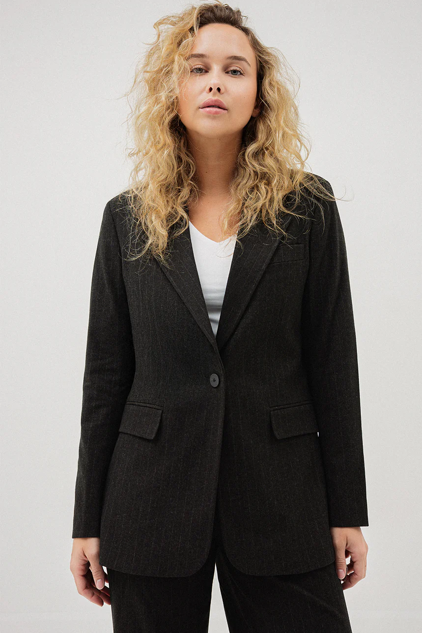 Le blazer uni ample noir ligné - Image 3