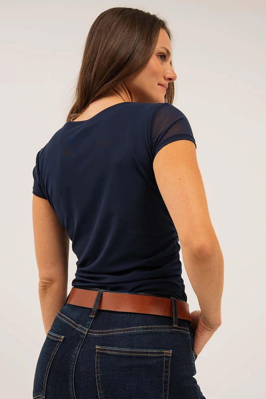 Le t-shirt en mesh avec fronces aux coutures latérales - Image 7