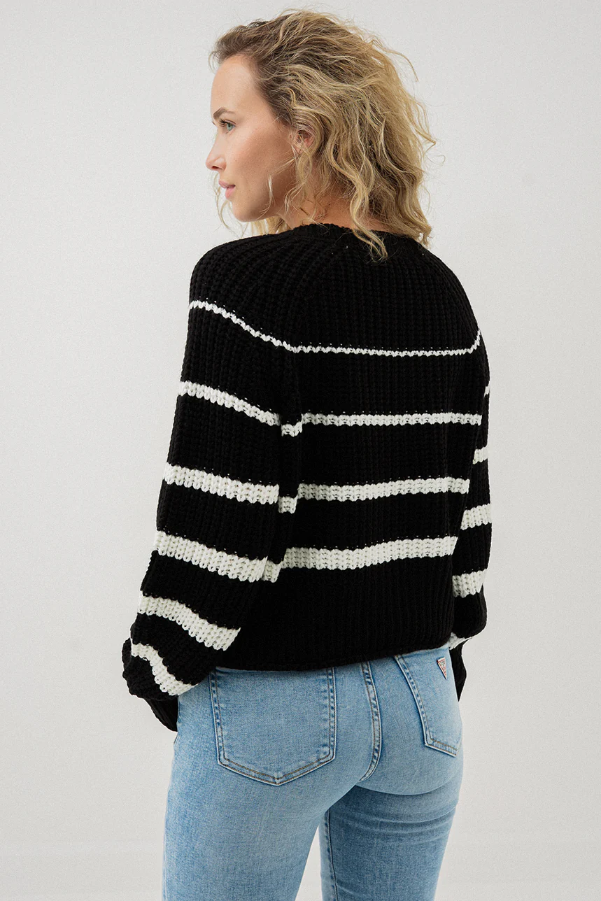Le chandail en tricot ligné - Image 9