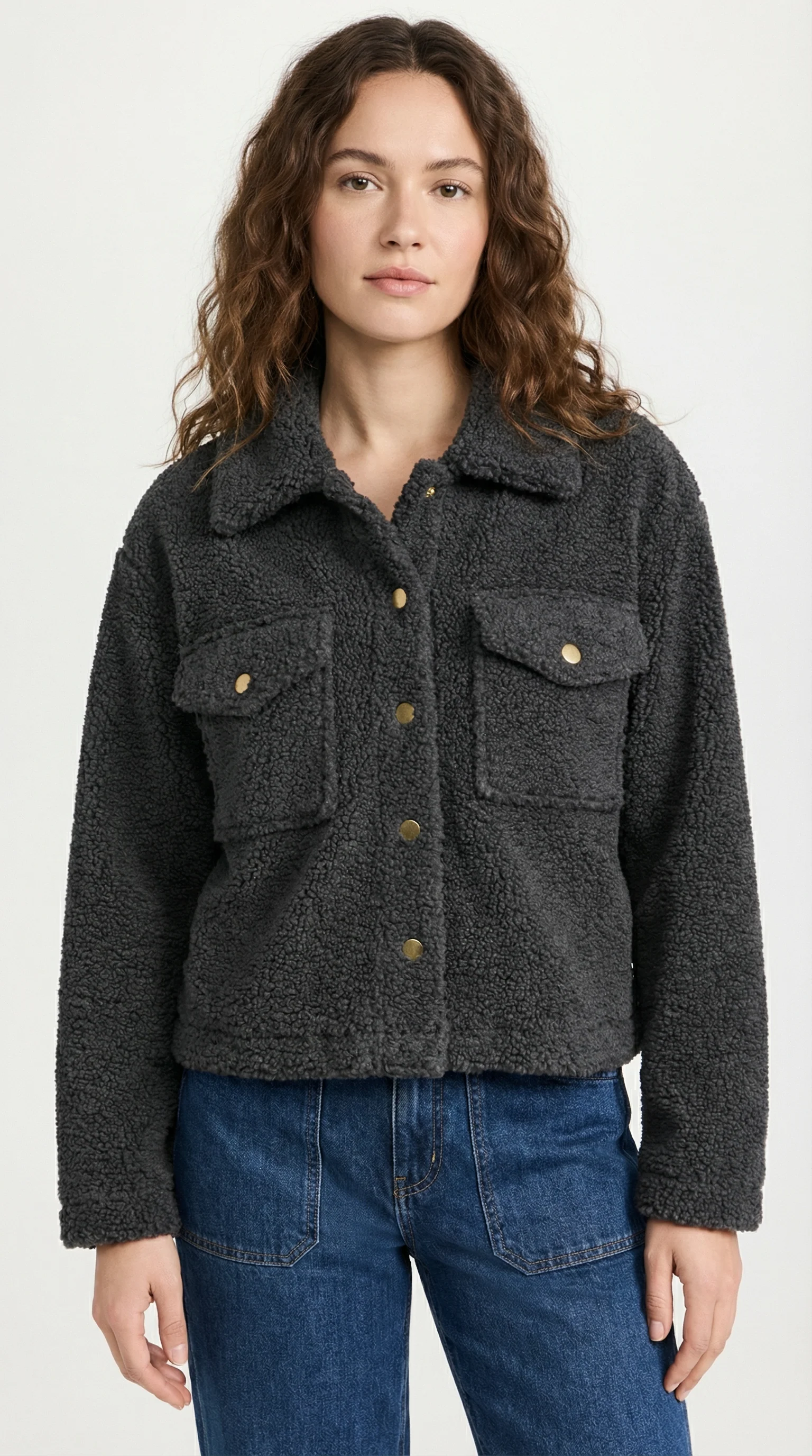 La veste en sherpa boutonnée