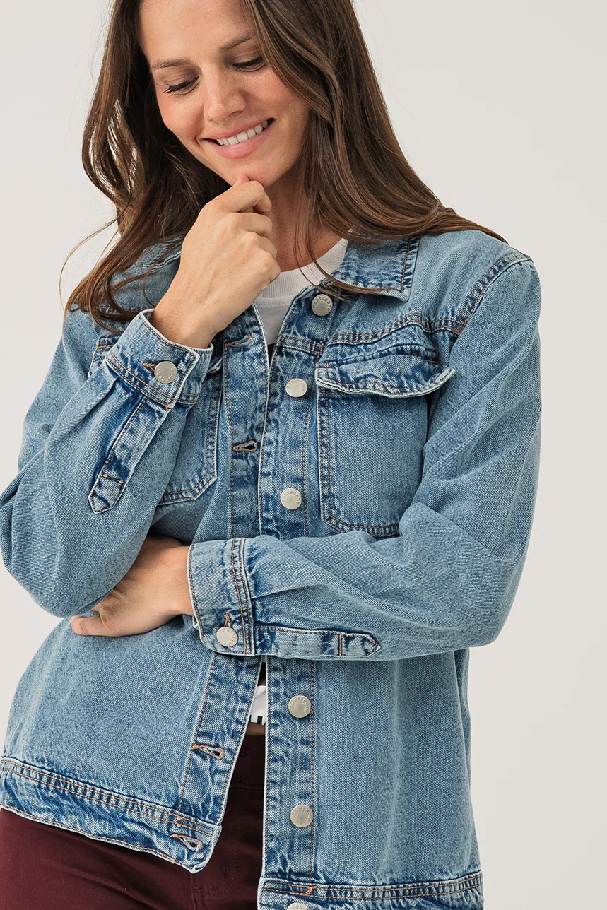La veste en denim bleu - Image 2