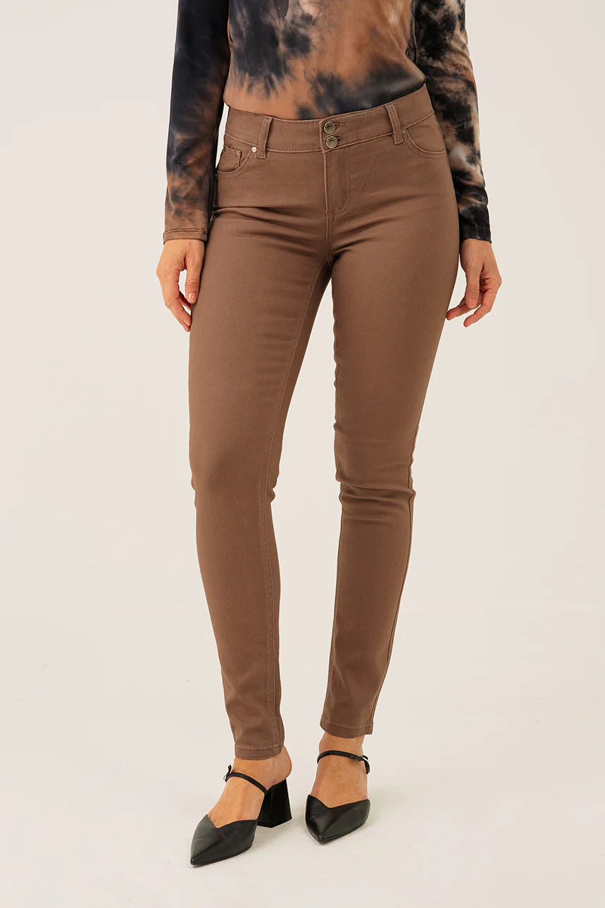 Le jeans étroit coloré sculptant - Image 11