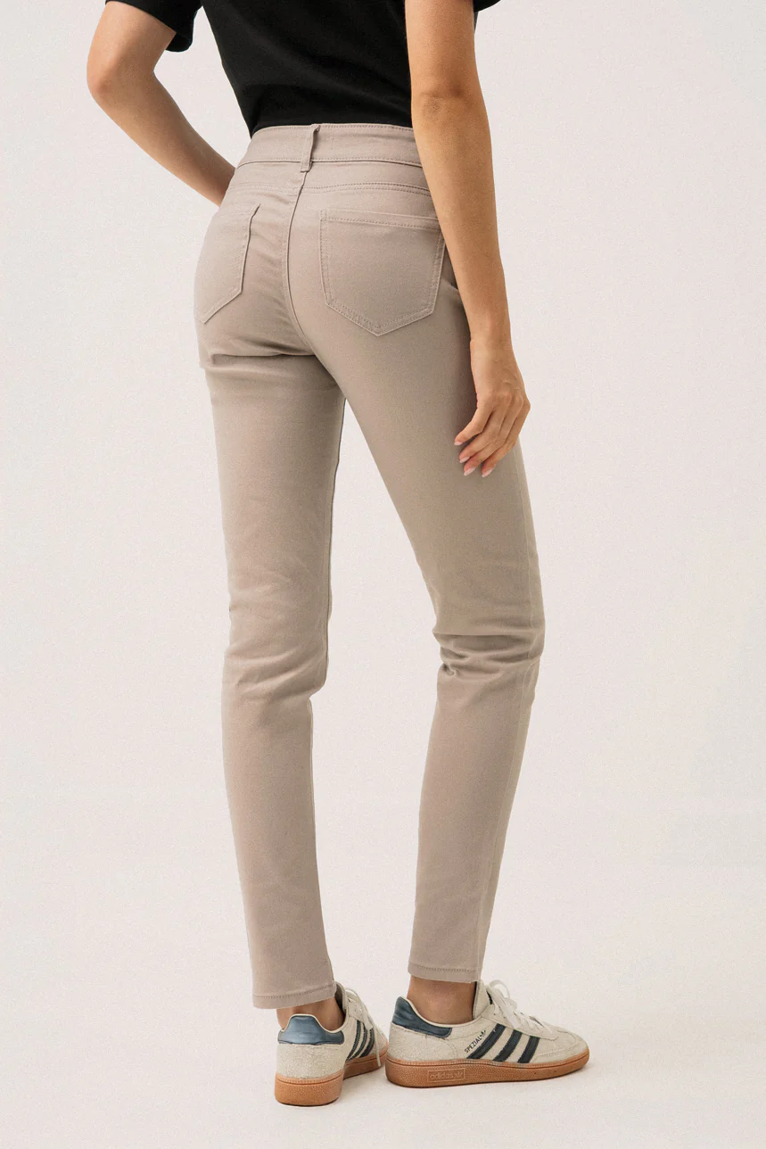 Le jeans étroit coloré sculptant - Image 7