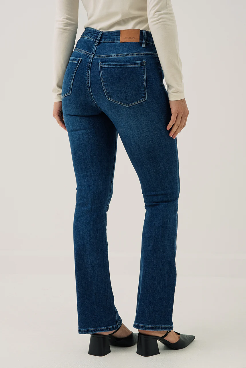 Le jeans évasé bleu | Modèle Estelle - Image 3