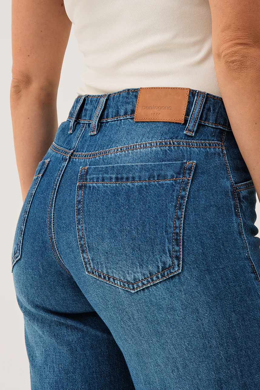 Le jeans bleu avec poches appliquées | Modèle Béa - Image 4