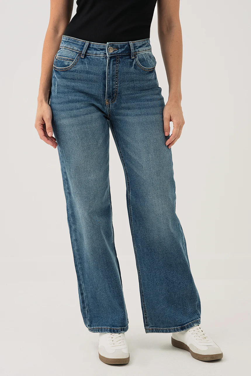 Le jeans bleu délavé à jambe large | Modèle Lily - Image 2