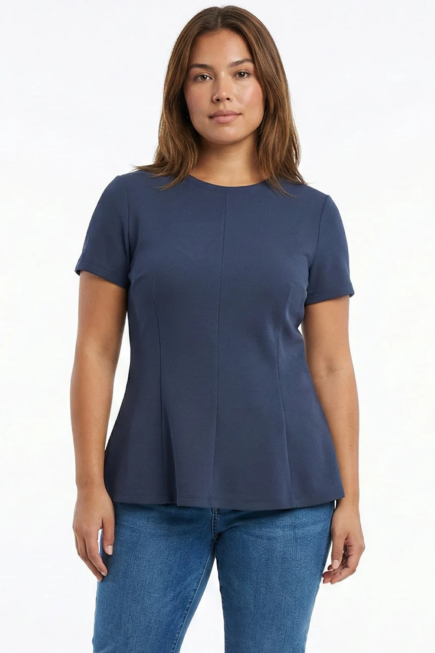 La blouse texturée silhouette peplum