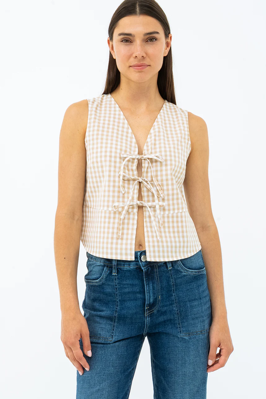 La camisole à carreaux attache à boucles