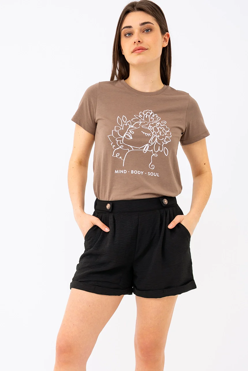 Le short uni effet froissé