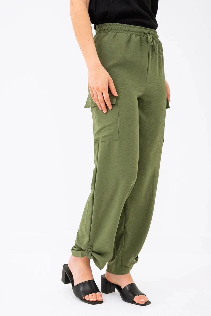 Le pantalon cargo effet froissé - Image 3