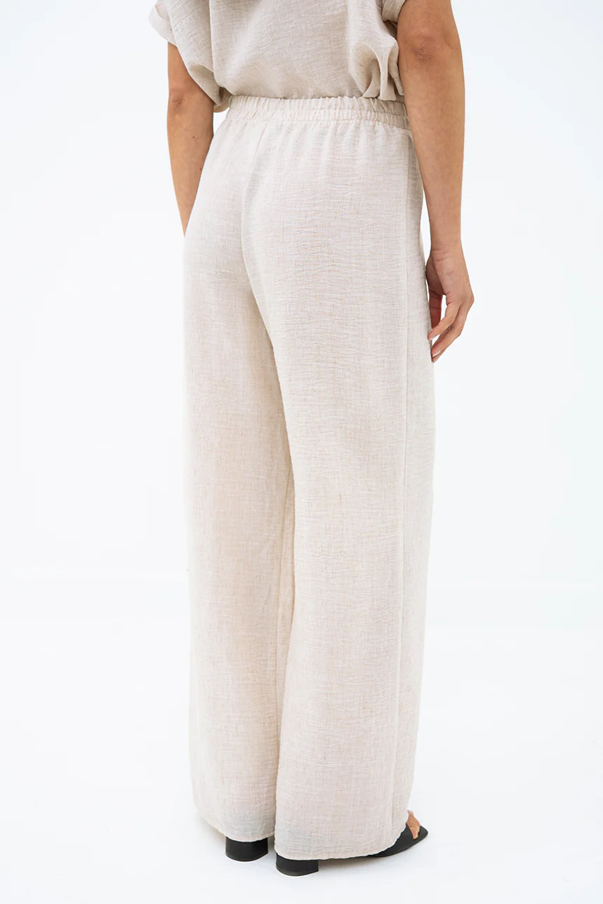 Le pantalon aspect lin chic à boucle - Image 3