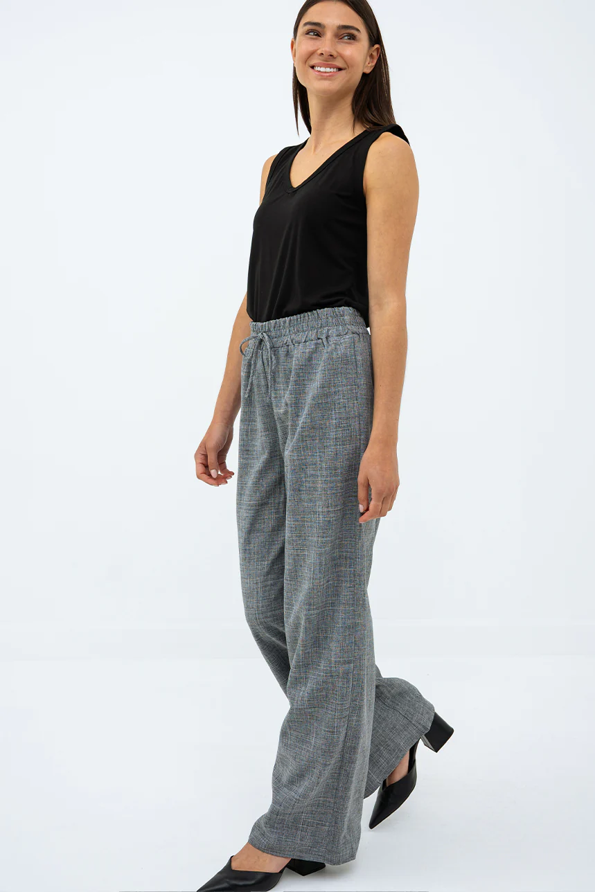 Le pantalon fluide chic à boucle - Image 10