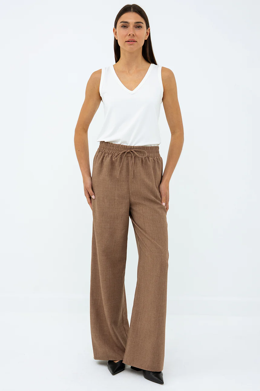 Le pantalon fluide chic à boucle - Image 5