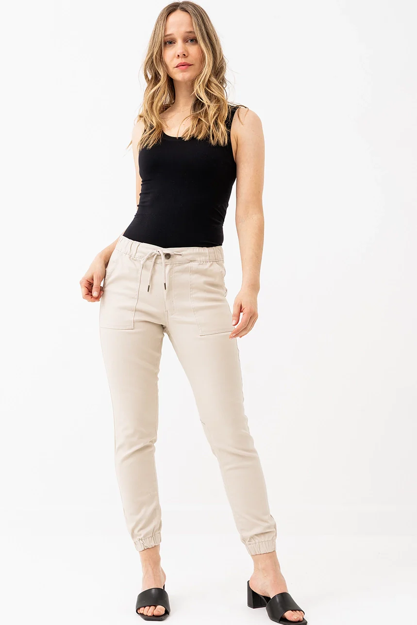 Le jeans jogger de couleur - Image 15