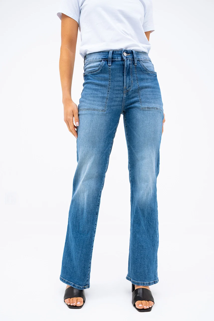 Le jeans taille haute jambe large par Suko