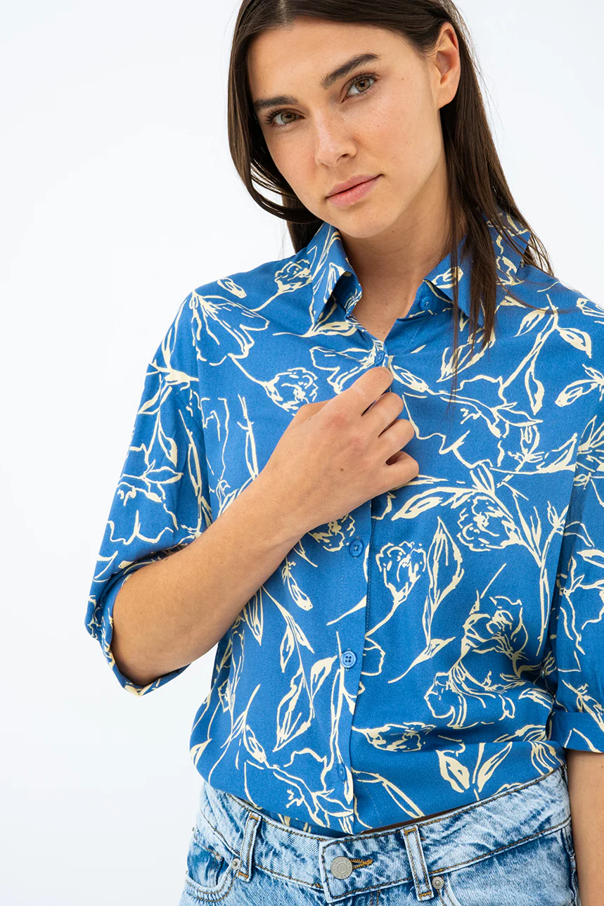 La blouse imprimée manches ballon bouton assorti - Image 6