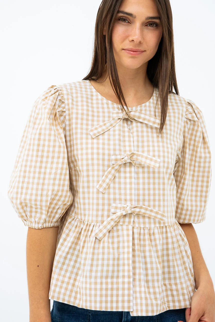 La blouse légère à carreaux