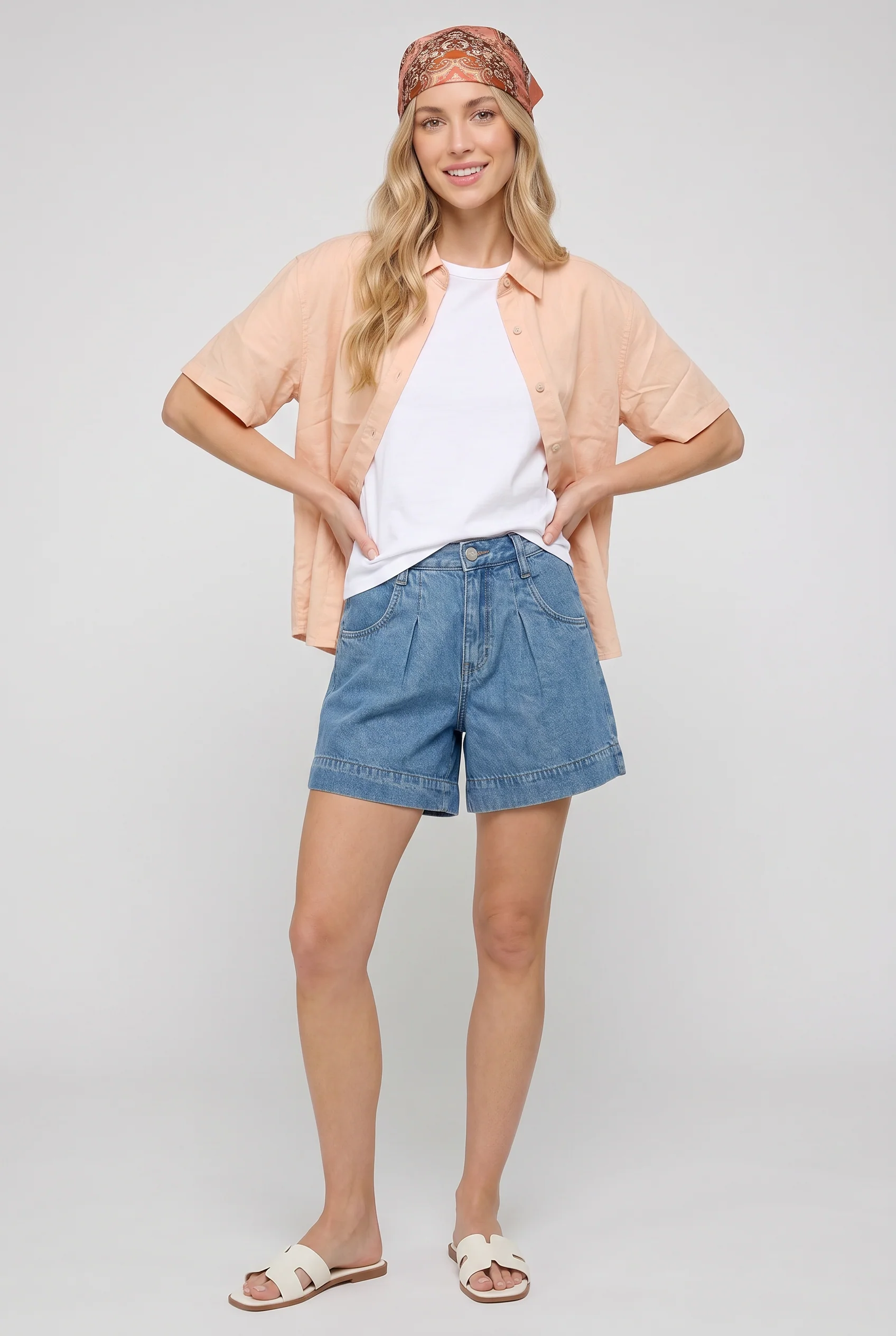 Le short à plis taille haute