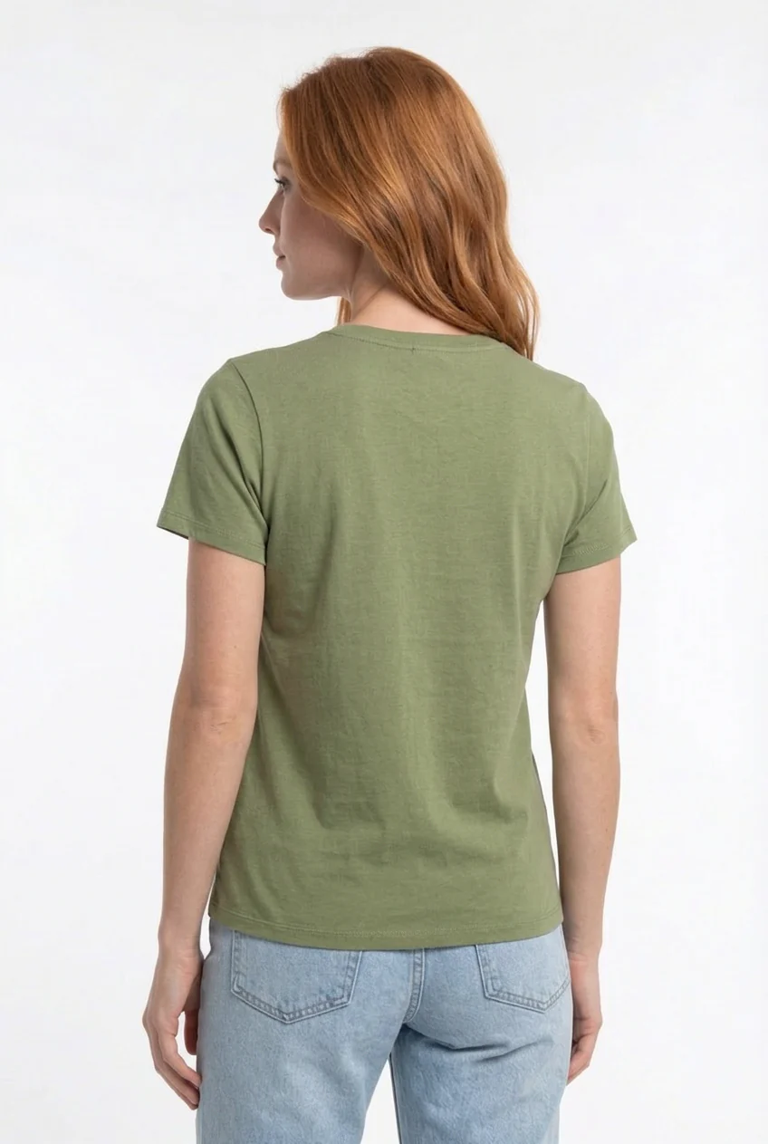 Le t-shirt essentiel à coupe classique - Image 12