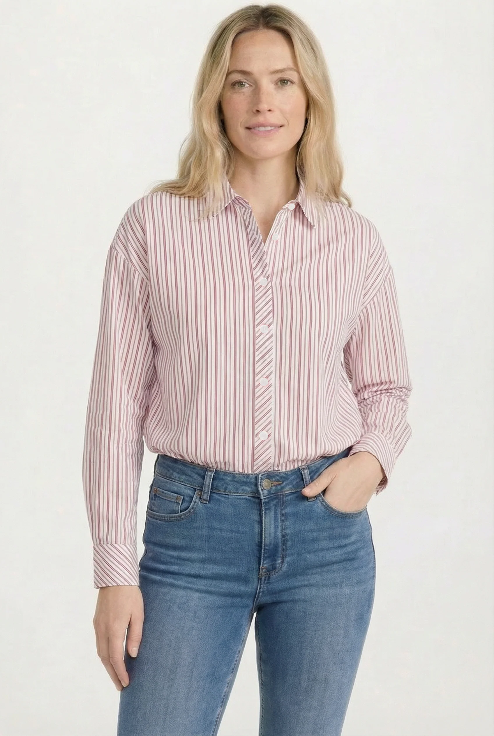 Chemise rayée rouge et blanche