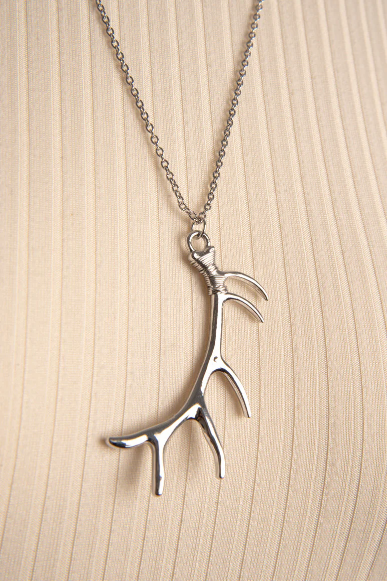 Collier chaîne bois de cerf | 2 couleurs - Image 4