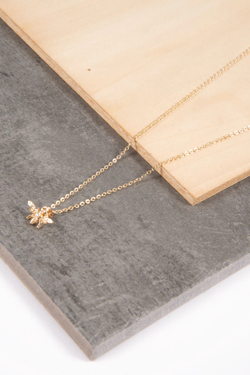 Collier chaîne abeille
