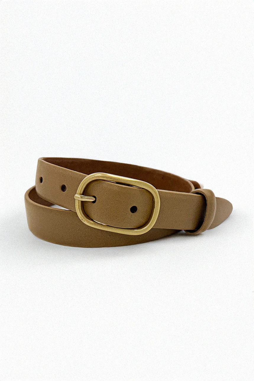La ceinture mince en cuir avec boucle pleine arrondie - Image 4