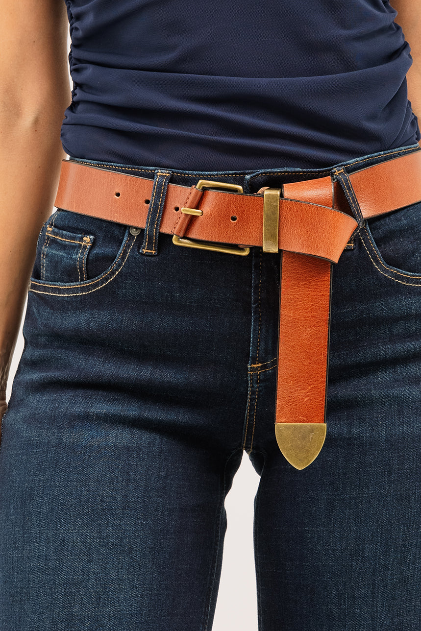 La ceinture longue à finir en boucle