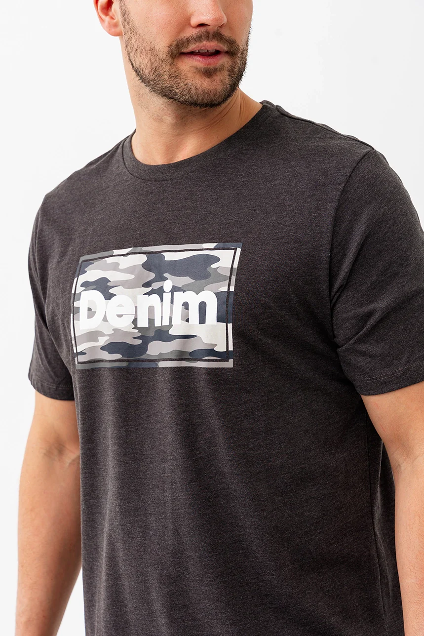 Le t-shirt « denim » imprimé camouflage - Image 2