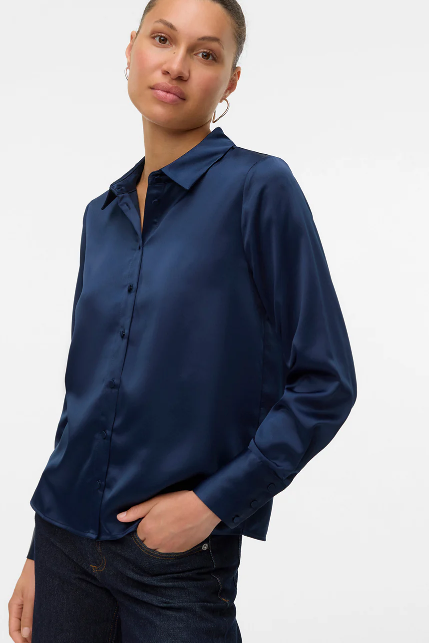 La chemise en satin avec boutons satinés - Image 5