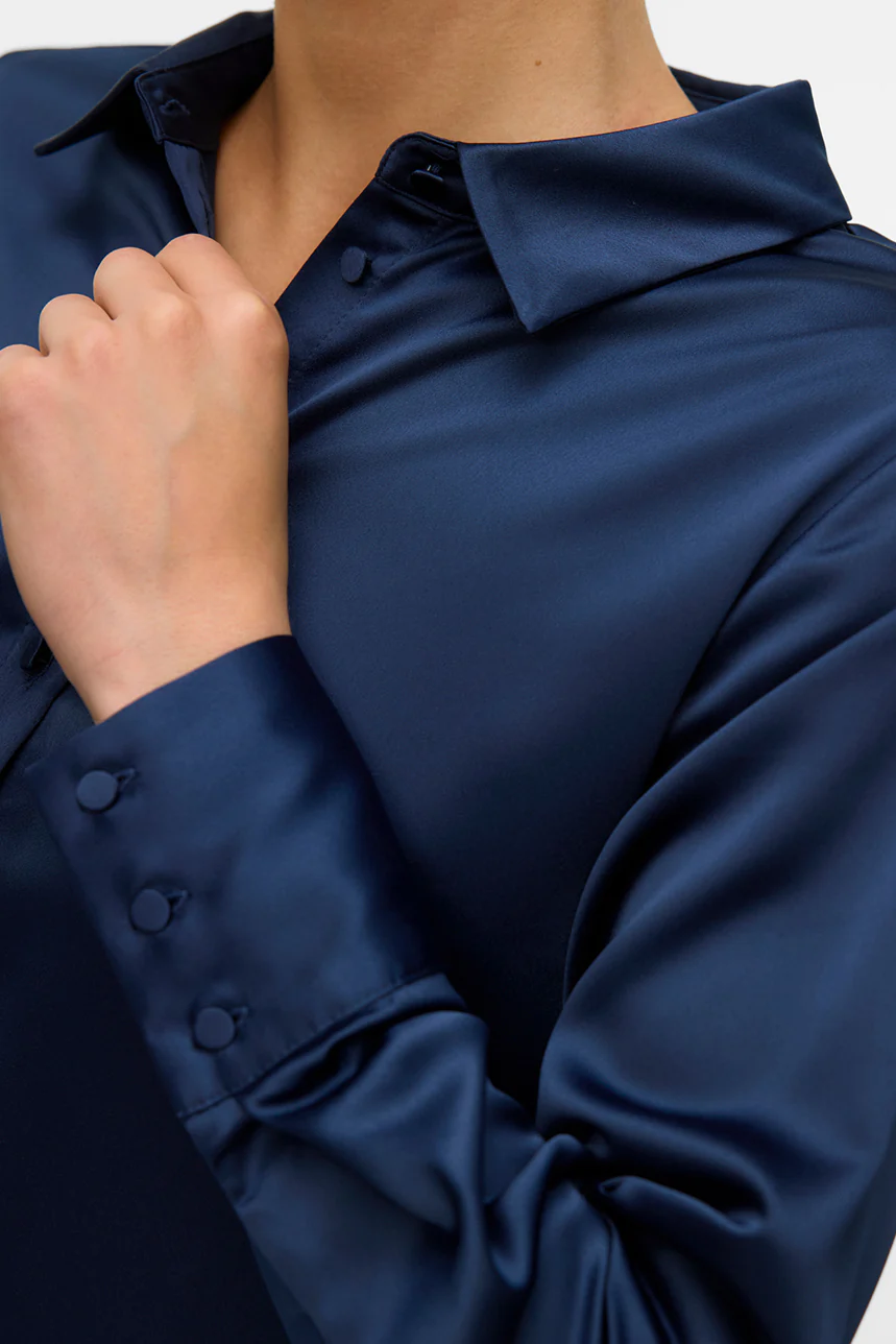 La chemise en satin avec boutons satinés - Image 6