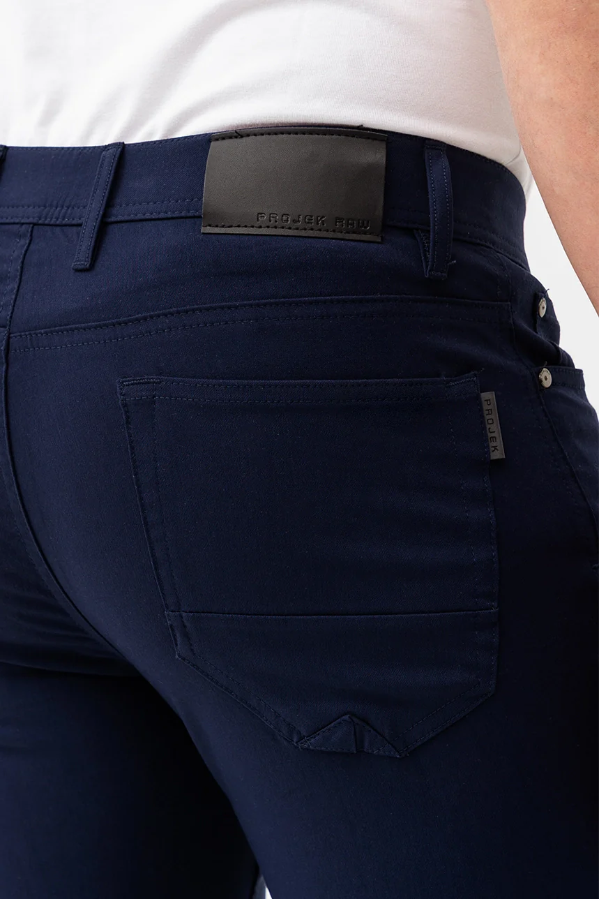 Le pantalon de couleur classique - Image 13