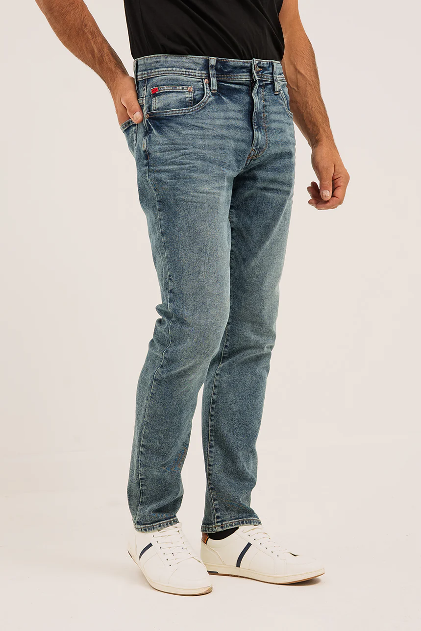 Le jeans délavé droit | Modèle Baru - Image 2