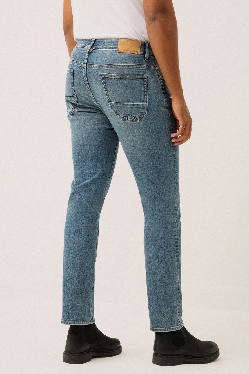 Le jeans étroit pâle | Modèle Baru - Image 5